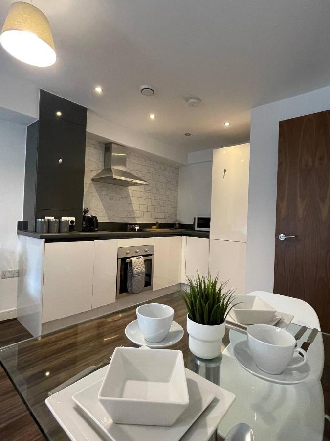 Modern Spacious 1 Bed Flat In Birmingham City Centre With Free Parking, Fast Free Wifi And Netflix Extérieur photo